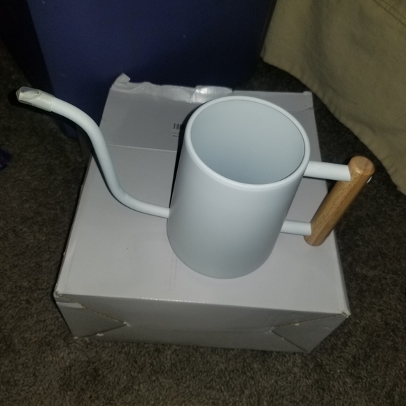 NWT Imeea White watering can with wood handle 35oz - Picture 3 of 6